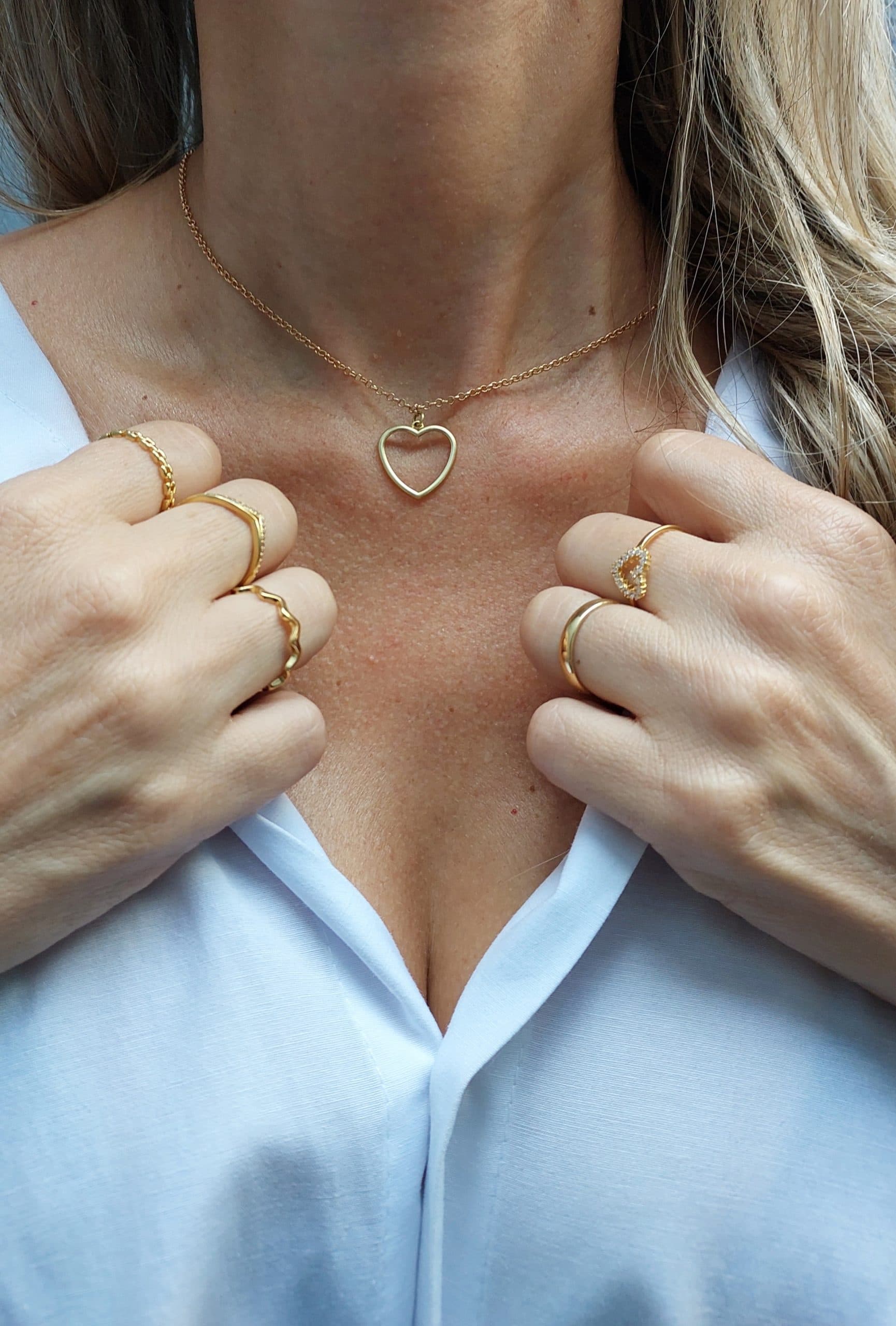 A Tendência das Back Necklaces