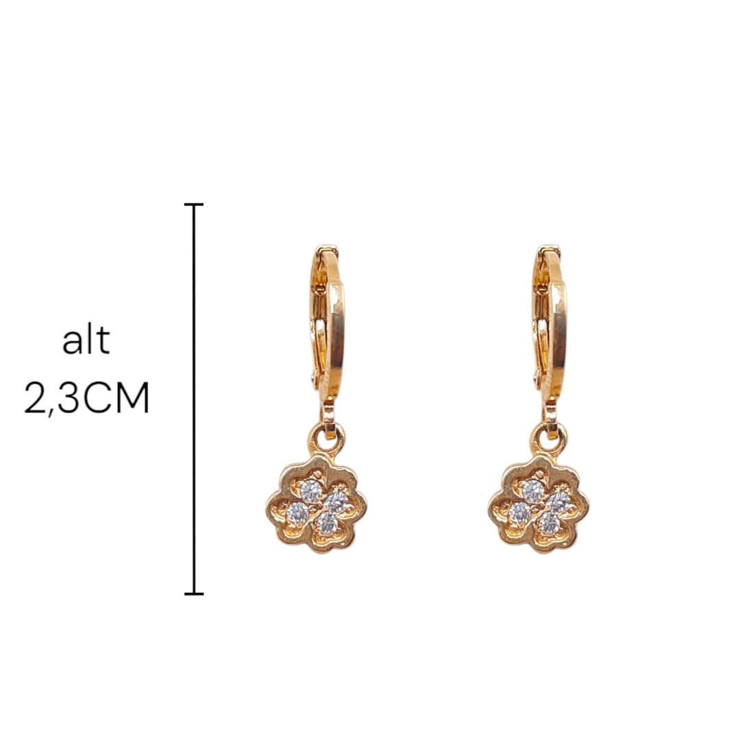 Brinco Argolinha Click Com Trevo