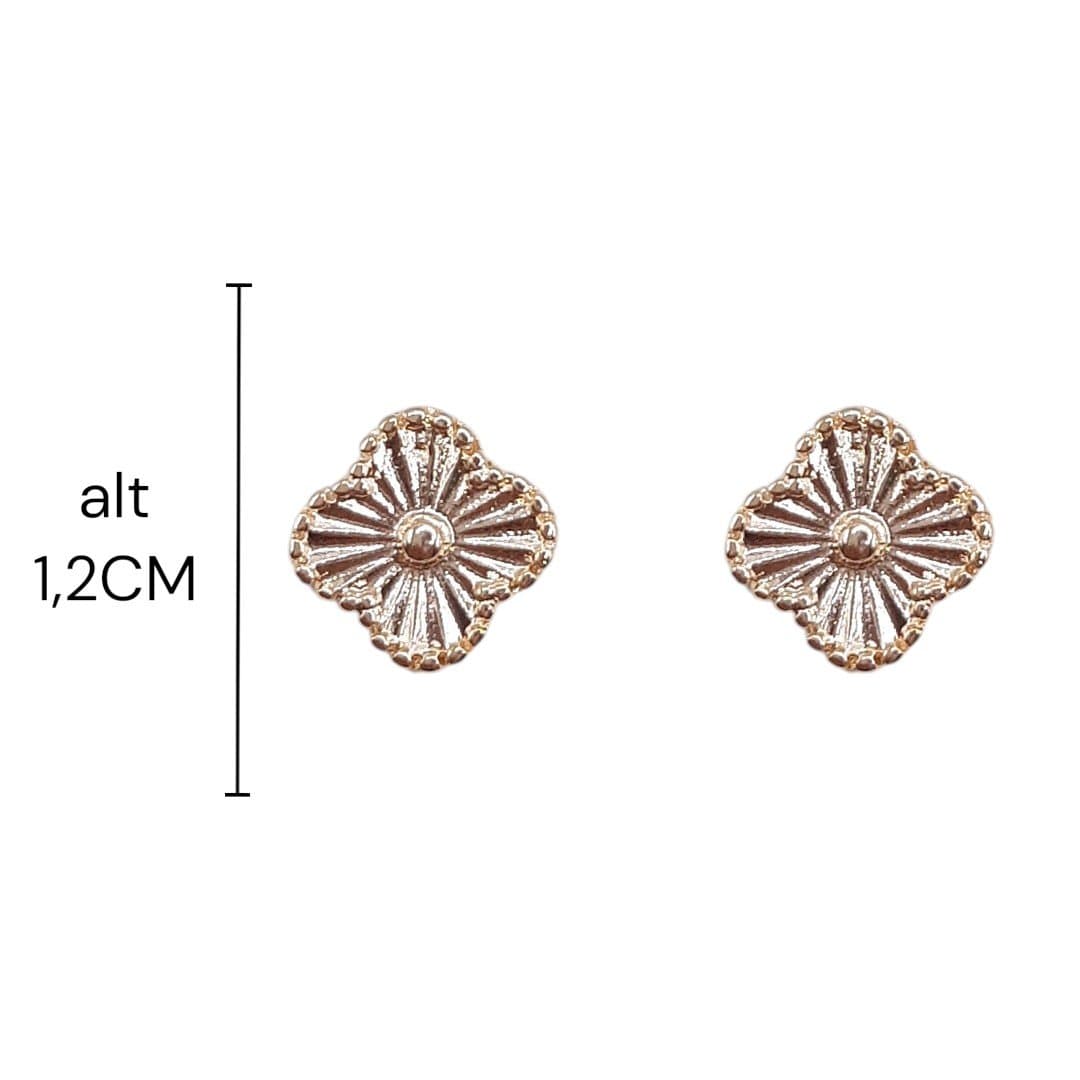 Brinco Flor Trabalhada Média