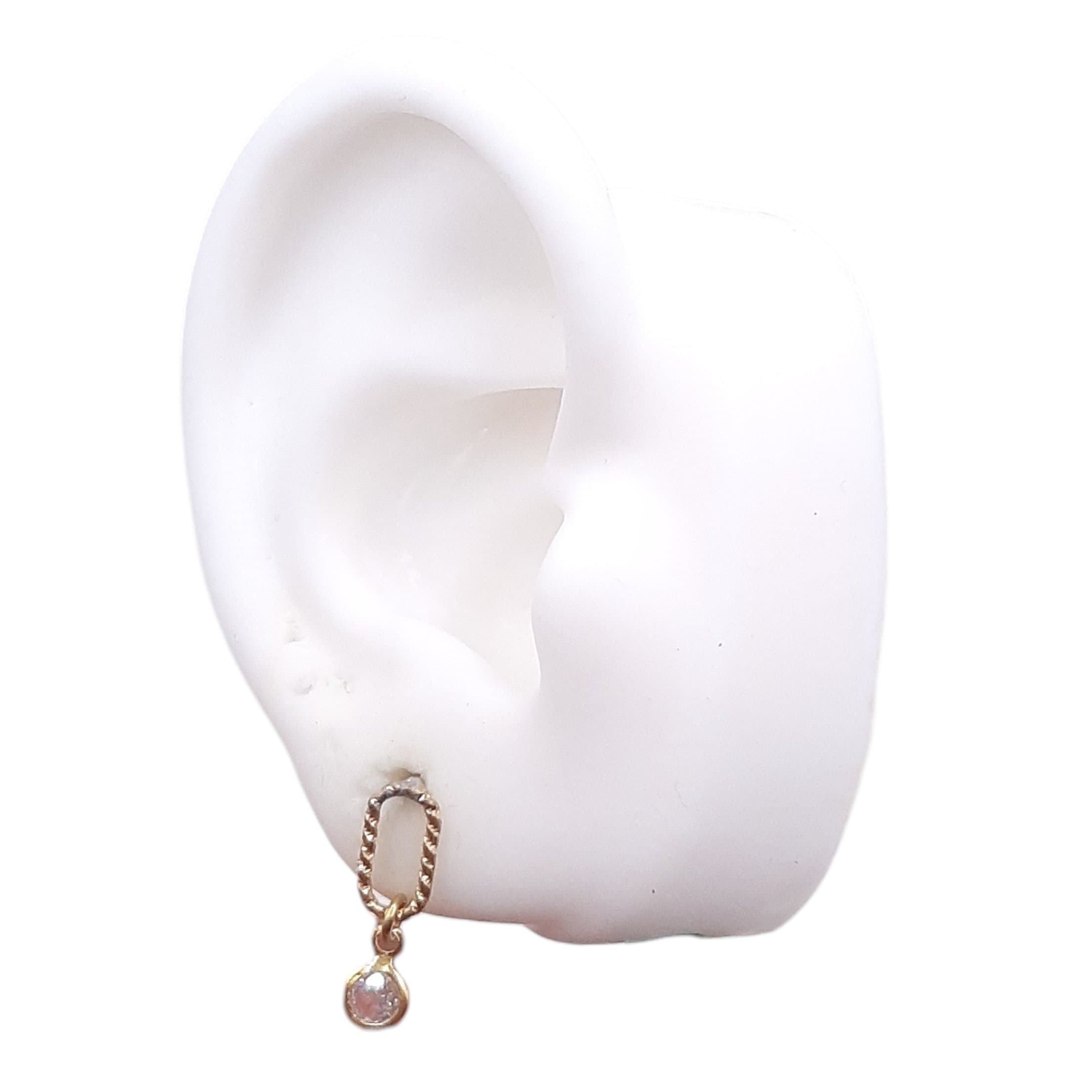 Brinco Elinho Oval Diamantado Com Ponto De Luz miniatura 2