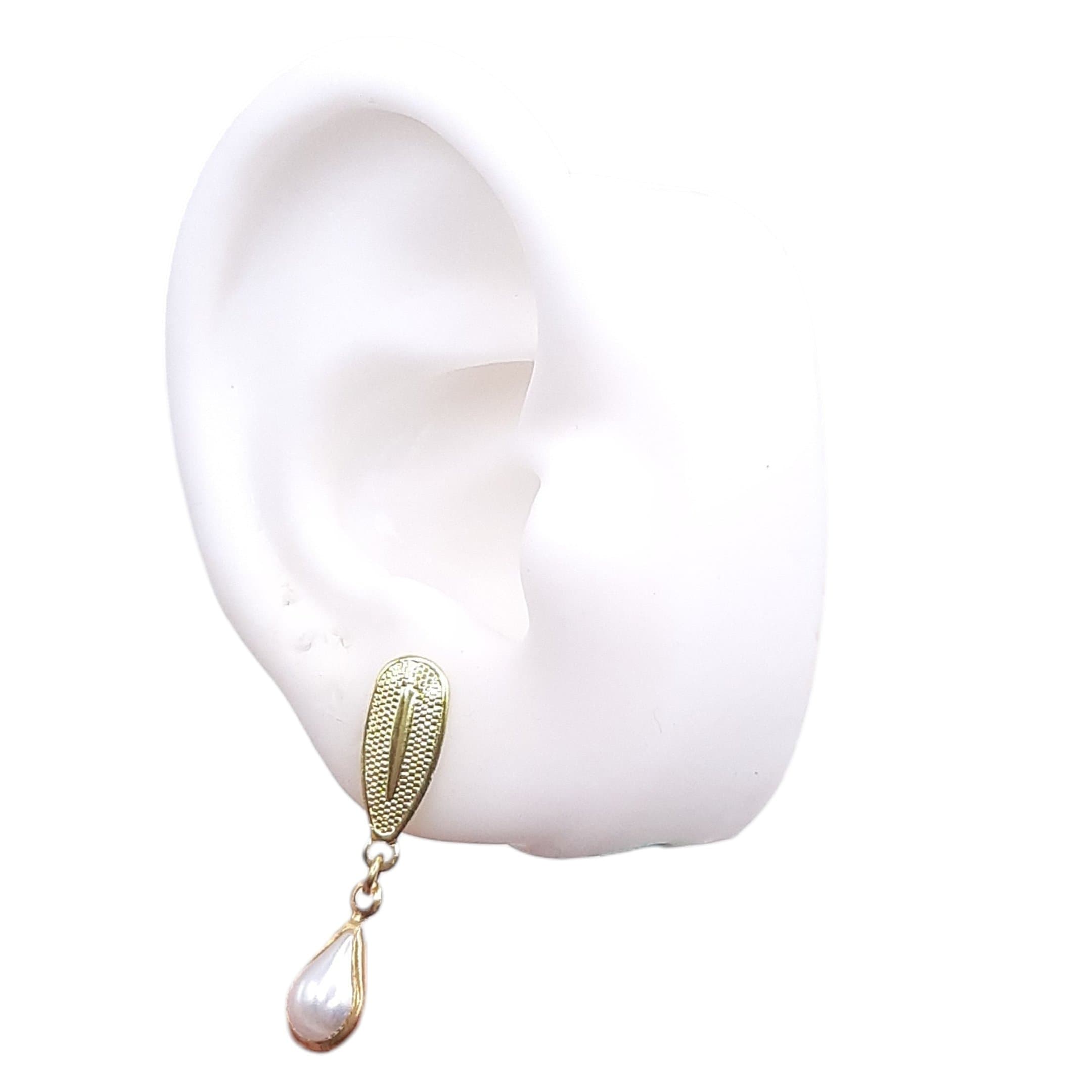Brinco Base Gota Trabalhada Com 1 Gota De Pérola miniatura 2