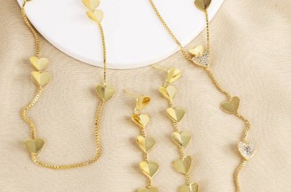 Libelula fabricante de semijoias em brutos