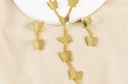 Libelula fabricante de semijoias em brutos