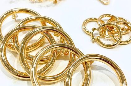 Banho de semijoias feitas pela 4D Galvânica